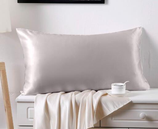 Load image into Gallery viewer, Mulberry Silk Pillowcase - SuperStar Bedding
